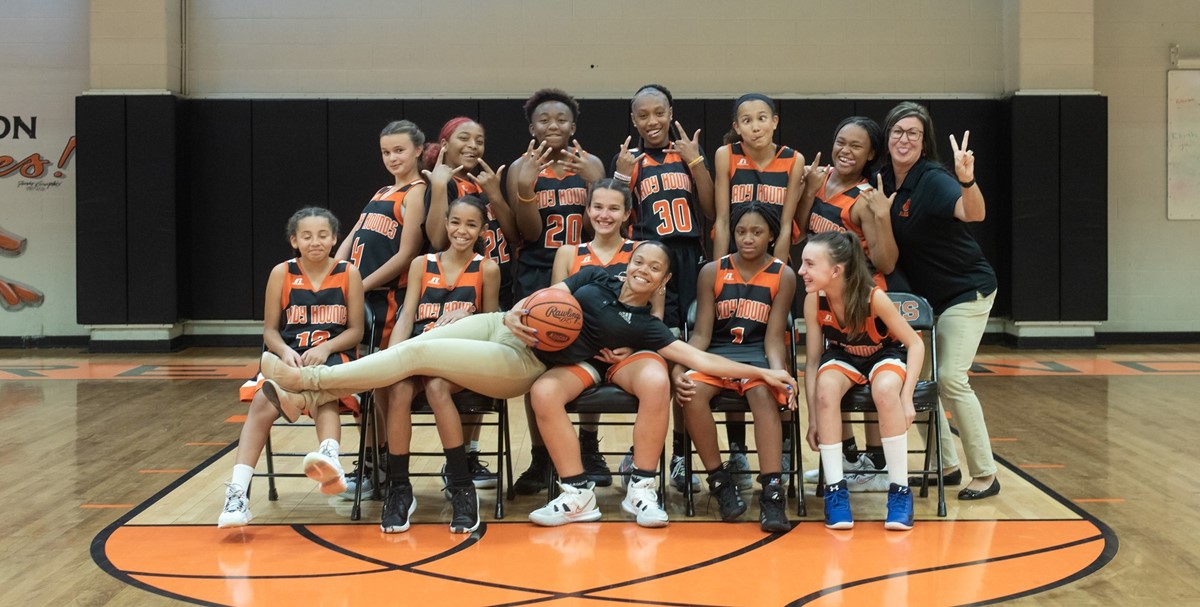 Middle School Girls Basketball Team Photo